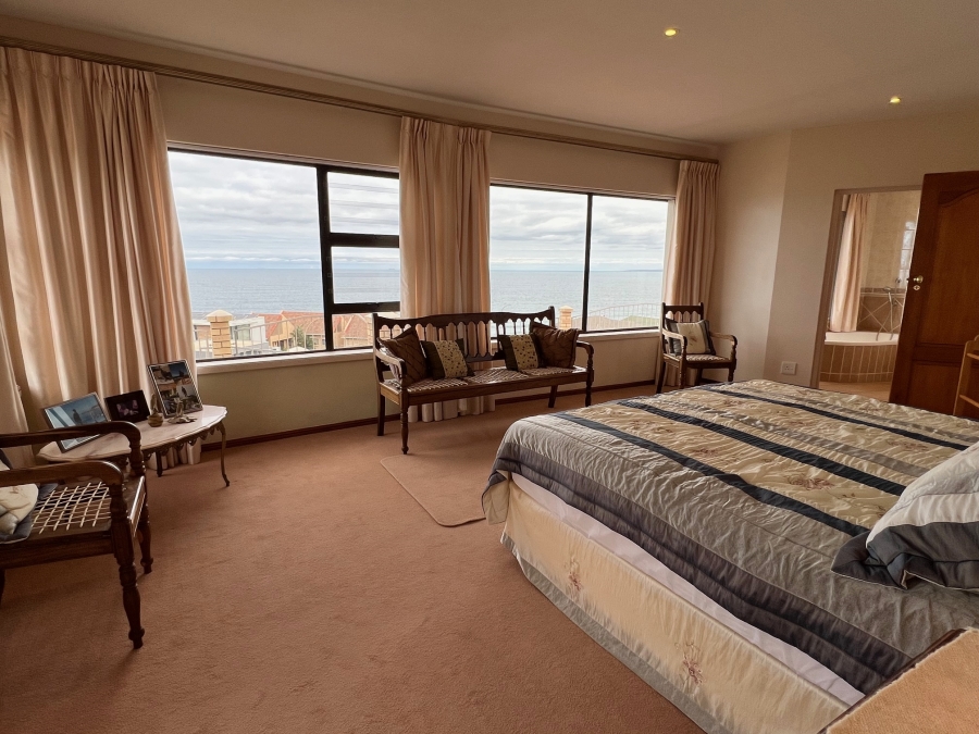 3 Bedroom Property for Sale in Dana Bay Western Cape